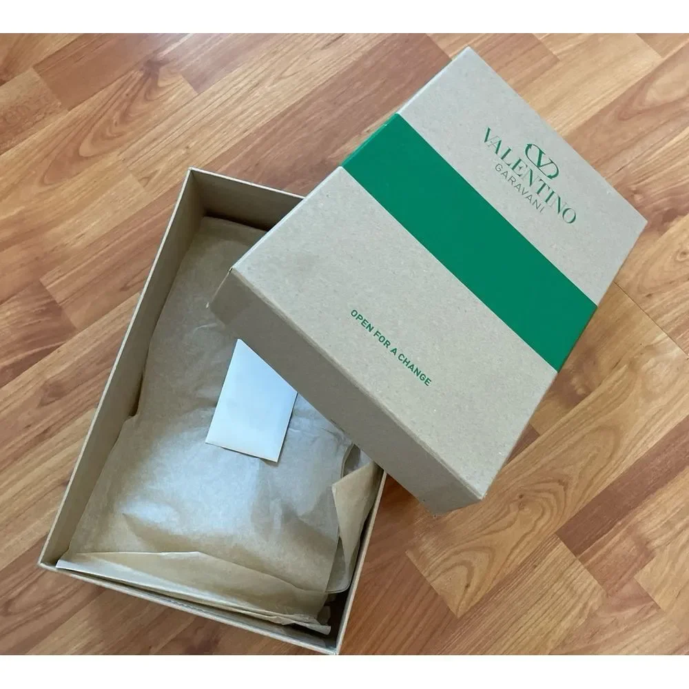 Valentino empty shoe box‎